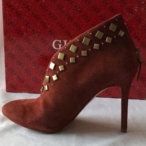 NEW GUESS Saretta Studded Booties SZ 8.5 - Picture 4 of 6